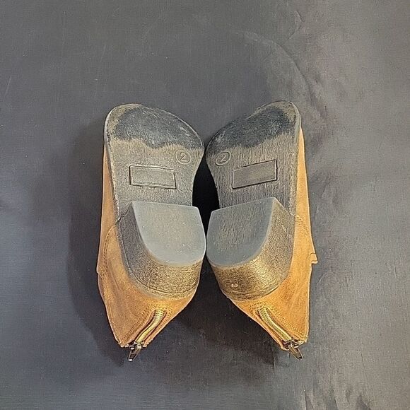 CAT&JACK BIG GIRLS SUEDE POINTED TOE BACK ZIPPER CLOSURE ANKLE BOOTIES - Picture 11 of 15